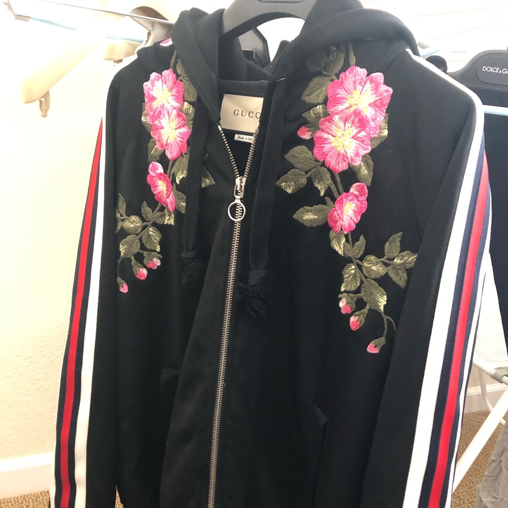 Gucci Embroidered jersey sweatshirt (like new!)
